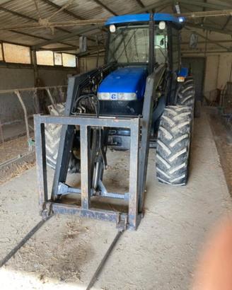 NEW HOLLAND TD95D ANNO ORE 314CON CARICAT.FRONT
