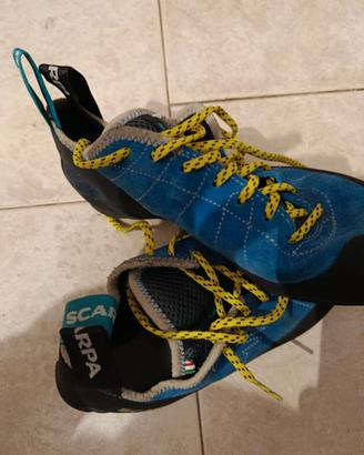 Scarpetta arrampicata