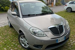 Lancia Y 1.3 Mjt oro neopatentati