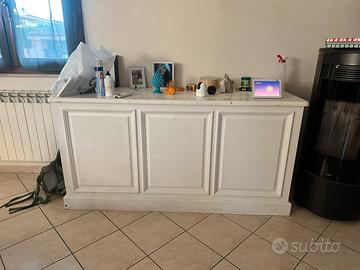 Mobile shabby chic-artigianale in legno