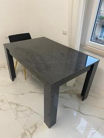 Tavolo da pranzo nero effetto MARMO