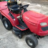 TAGLIAERBA uomo a bordo.