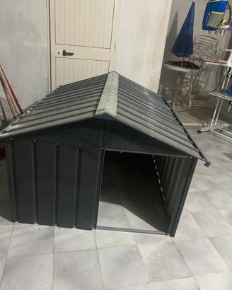 Cuccia per esterno per cani di grande taglia