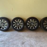 Set gomme e cerchi