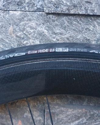 ruote campagnolo bora one 