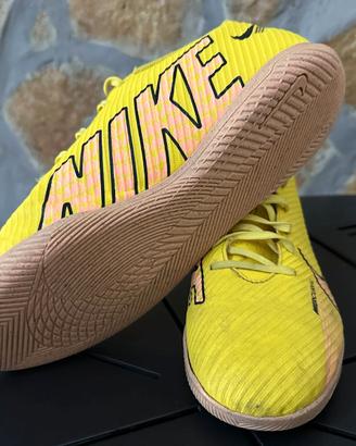 scarpe Nike Mercurial calcio a 5