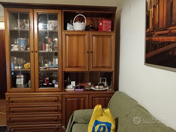 Credenza da soggiorno compreso di tavolo rotondo 