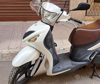 SUZUKI SIXTEEN 150