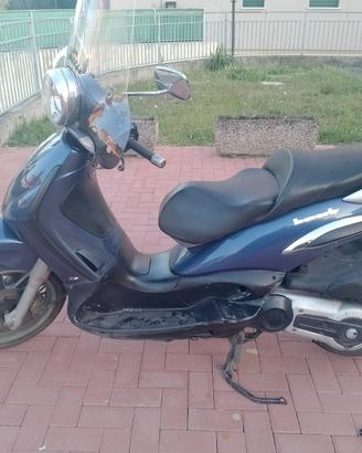 Piaggio Beverly 500