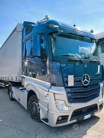 mercedes actros 1848 mega 