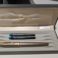 Penna stilografica Parker Sonnet in argento e oro