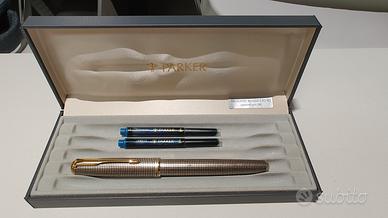 Penna stilografica Parker Sonnet in argento e oro