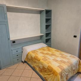 Camera completa in legno massiccio