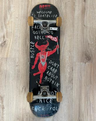 Skate Professionale - Nomad x Thunder Trucks