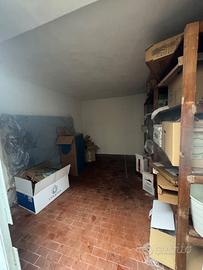 Box comodo via Biella 24