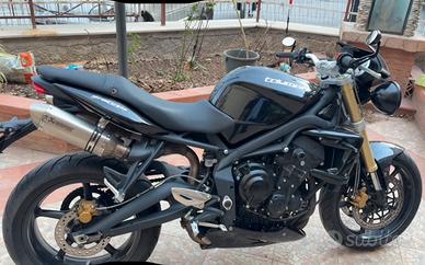 Triumph Street Triple 2012