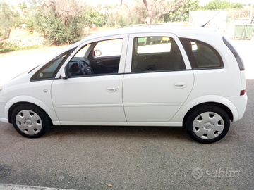 Opel Meriva cdt 1300 bianca anno 2008