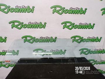 VETRO POSTERIORE - LUNOTTO L200 K64T 2001