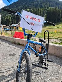 Bici BMX - Fiction Creature