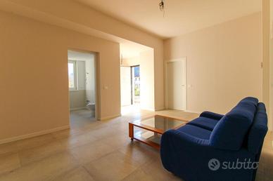 CASA SEMINDIPENDENTE A SABBIO CHIESE