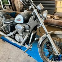 Honda Shadow + ponte sollevatore