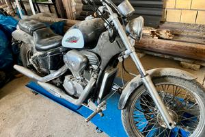 Honda Shadow + ponte sollevatore