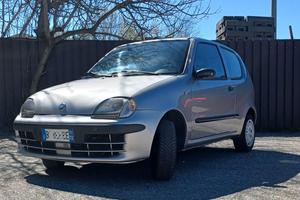 FIAT 600 Km. 98000 anno 2001