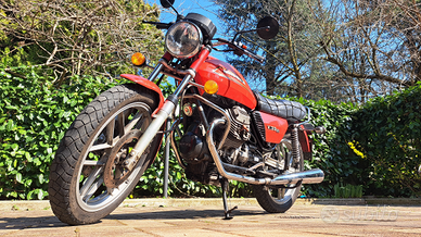 Moto Guzzi V35 II in Perfette Condizioni