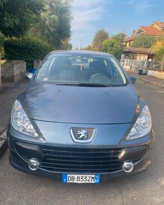 Peugeot 307 GPL iscritta asi  km 72.800!