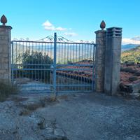 Terreno con villetta abitabile