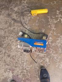 Montacarico a bandiera