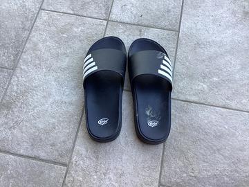 Scarpe taglia 42