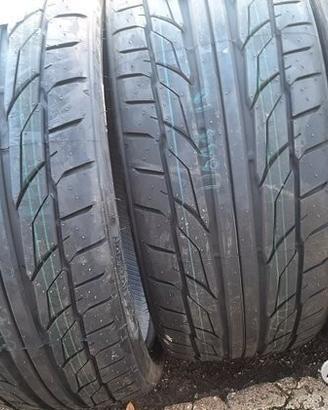 Gomme pneumatici nuovi 235 30 20 nitto
