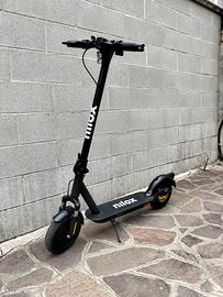 Monopattino Elettrico 