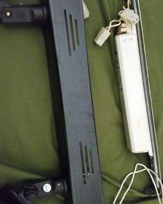 supporto per faretti led