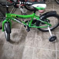 Bicicletta con rotelle