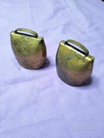 Campane per bestiame vintage.