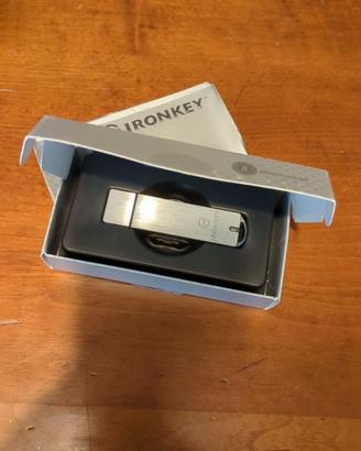 Kingston IronKey S1000 4GB - USB 3.0 - FIPS 140-2