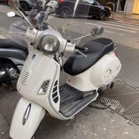 Piaggio Vespa 300 GTS - 2008