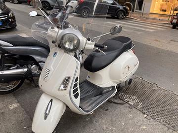 Piaggio Vespa 300 GTS - 2008