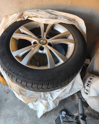 Ruote complete Giulietta con cerchi 16
