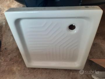 Piatto doccia 70x70