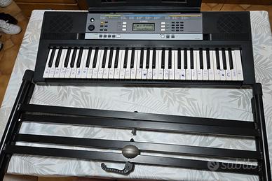Tastiera Yamaha  Yt 240