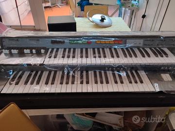 tastiera  ELKA X605 non  funzionante a 200€