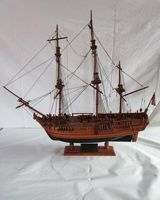 Barca artigianale in legno Bounty