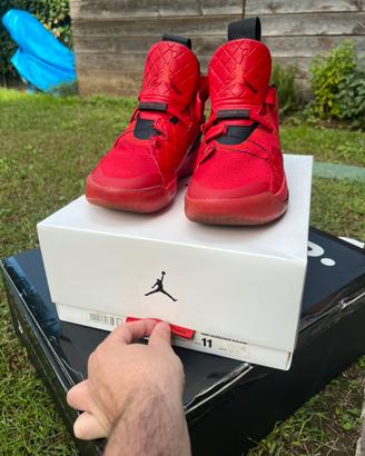 Air Jordan XXXIII "University Red" taglia 11
