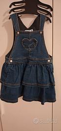 Salopette gonna e vestito per bambina