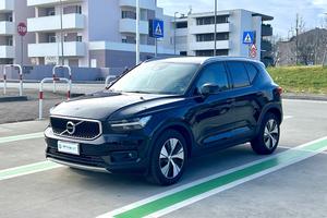 VOLVO XC40 D3 AWD Geartronic Momentum