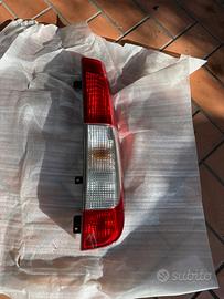 fanalino destro posteriore mercedes vito 539