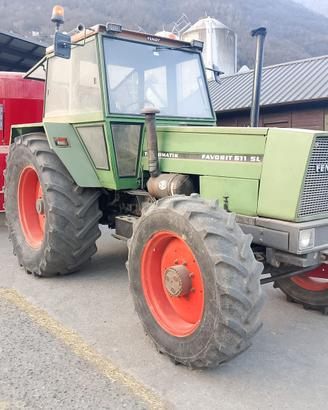 Fendt Favorit 611 LS